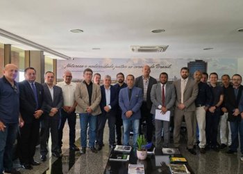 Comissão de representantes se reúne com o Governador: avanços, contraproposta e mobilização até segunda-feira