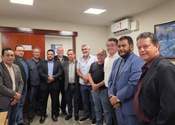 Comissão do Teto avança em articulação e recebe garantia de aprovação da PEC até quarta-feira, 17