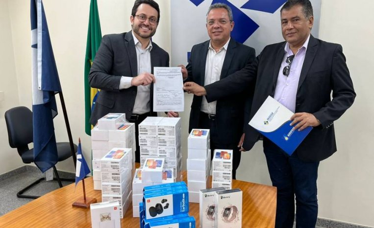 Receita Federal no Tocantins doa mercadorias apreendidas, em parceria com a Sefaz, que serão utilizadas na premiação do Prêmio de Educação Fiscal da AUDIFISCO