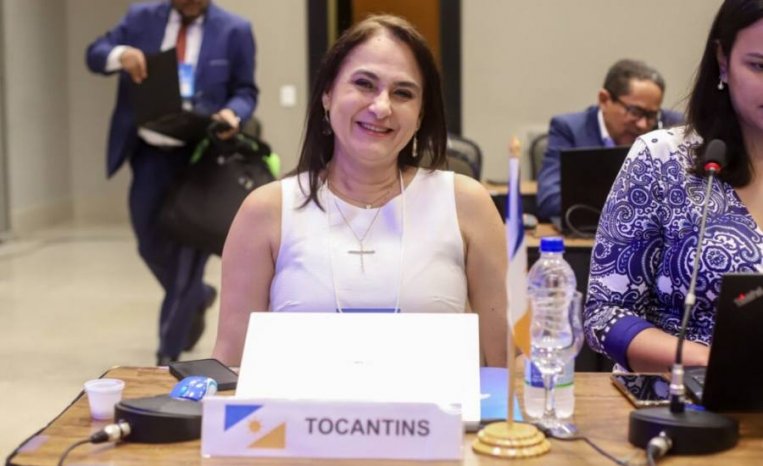 AUDIFISCO e SINDARE homenageiam a Auditora Fiscal Márcia Mantovani